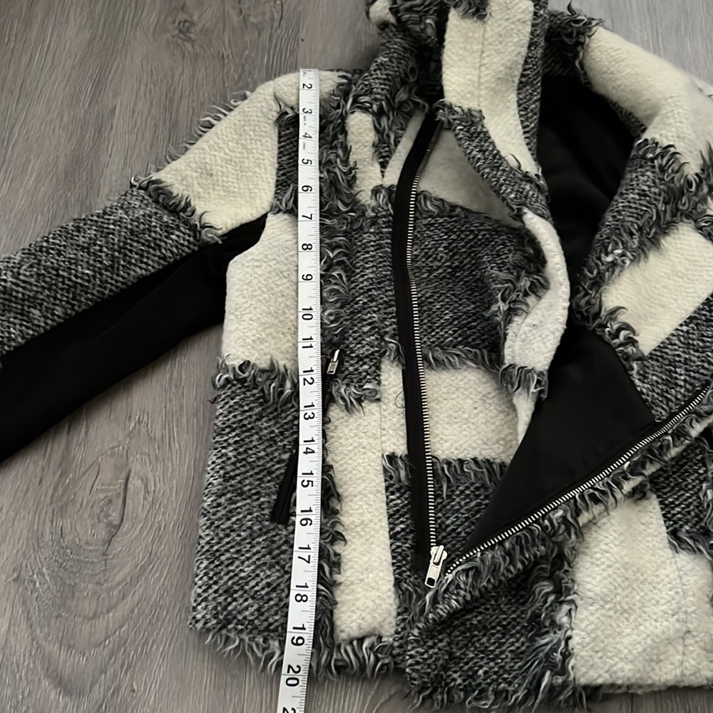 Natalia Romano jacket. Size S - Picture 6 of 8